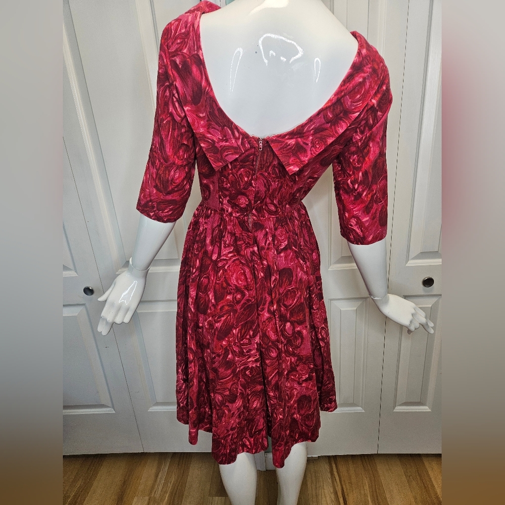 Vintage 1950s pinup mad Men dress